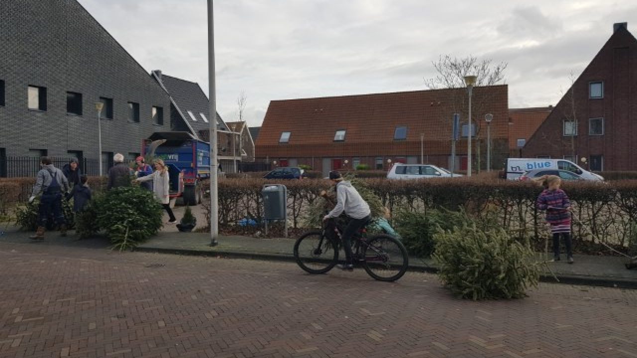 Inzameling_vuurwerkafval_de_bras_1