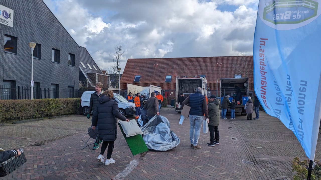 Lentefris grofvuil inzameling De Bras (1)